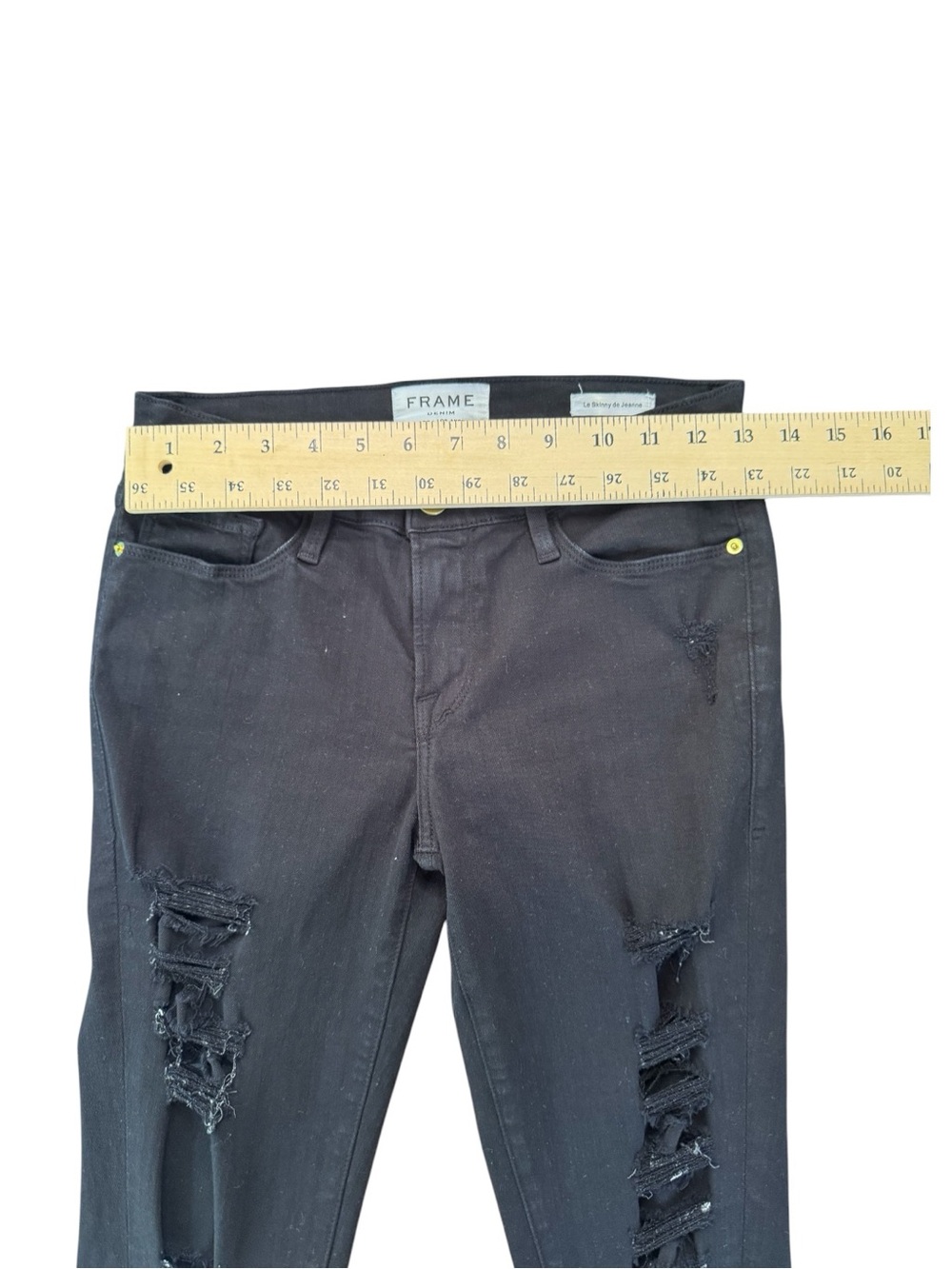 Frame Jeans - Picture 8 of 10